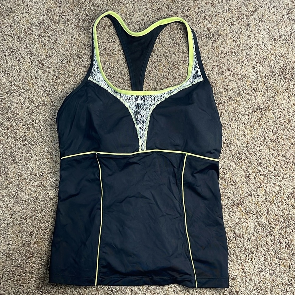 Athleta Black Racerback Activewear Tank Sleeveless Abstract Pattern Medium Tall